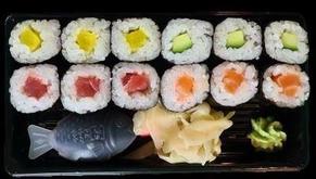 1002 . Maki Box